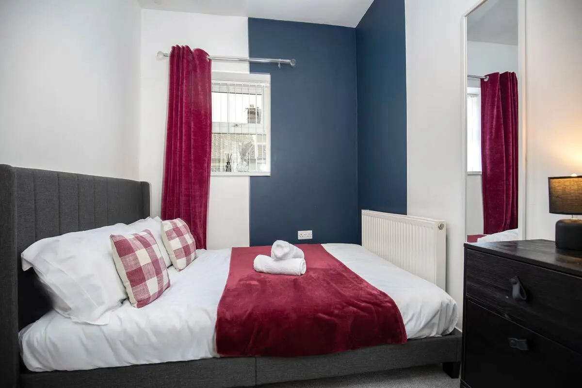 bedroom 2