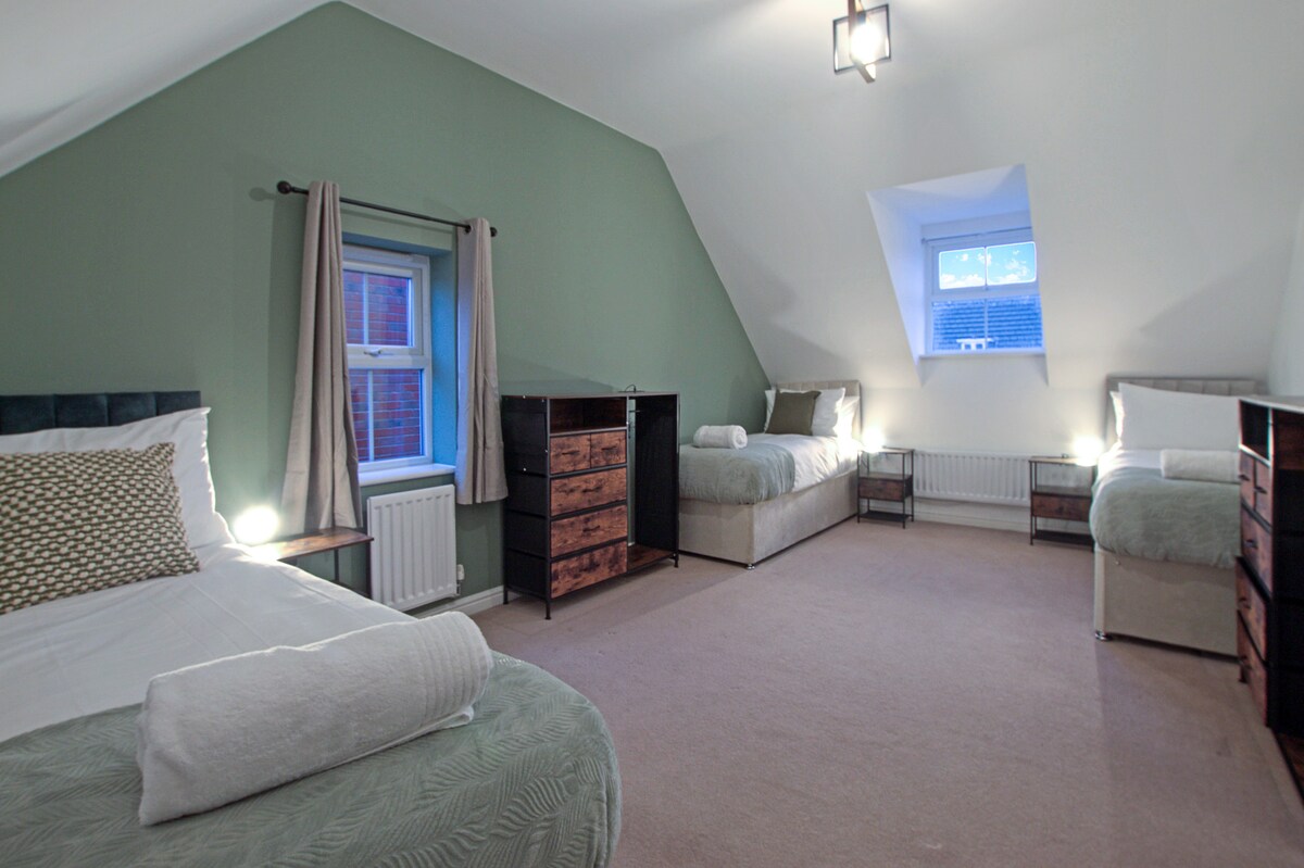 bedroom 5