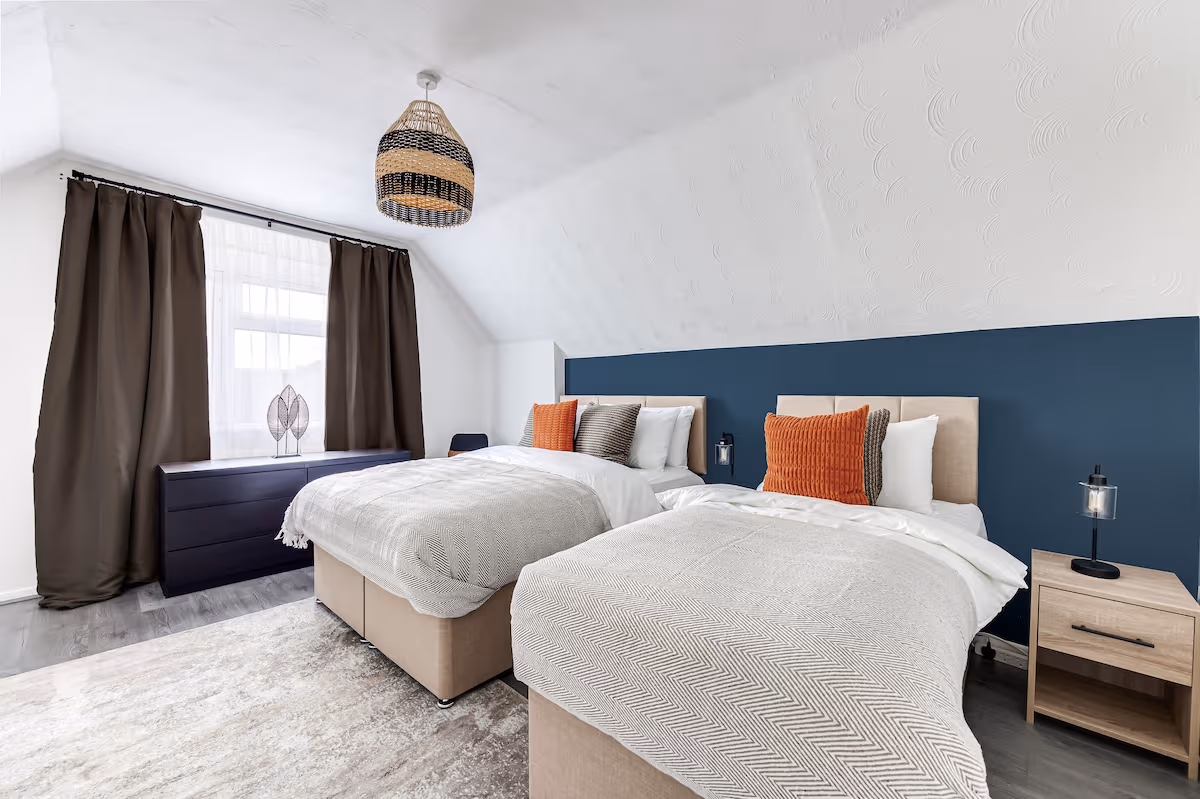 bedroom 2