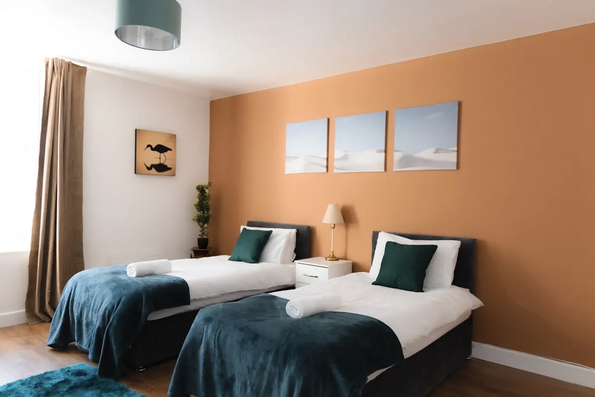 bedroom 2
