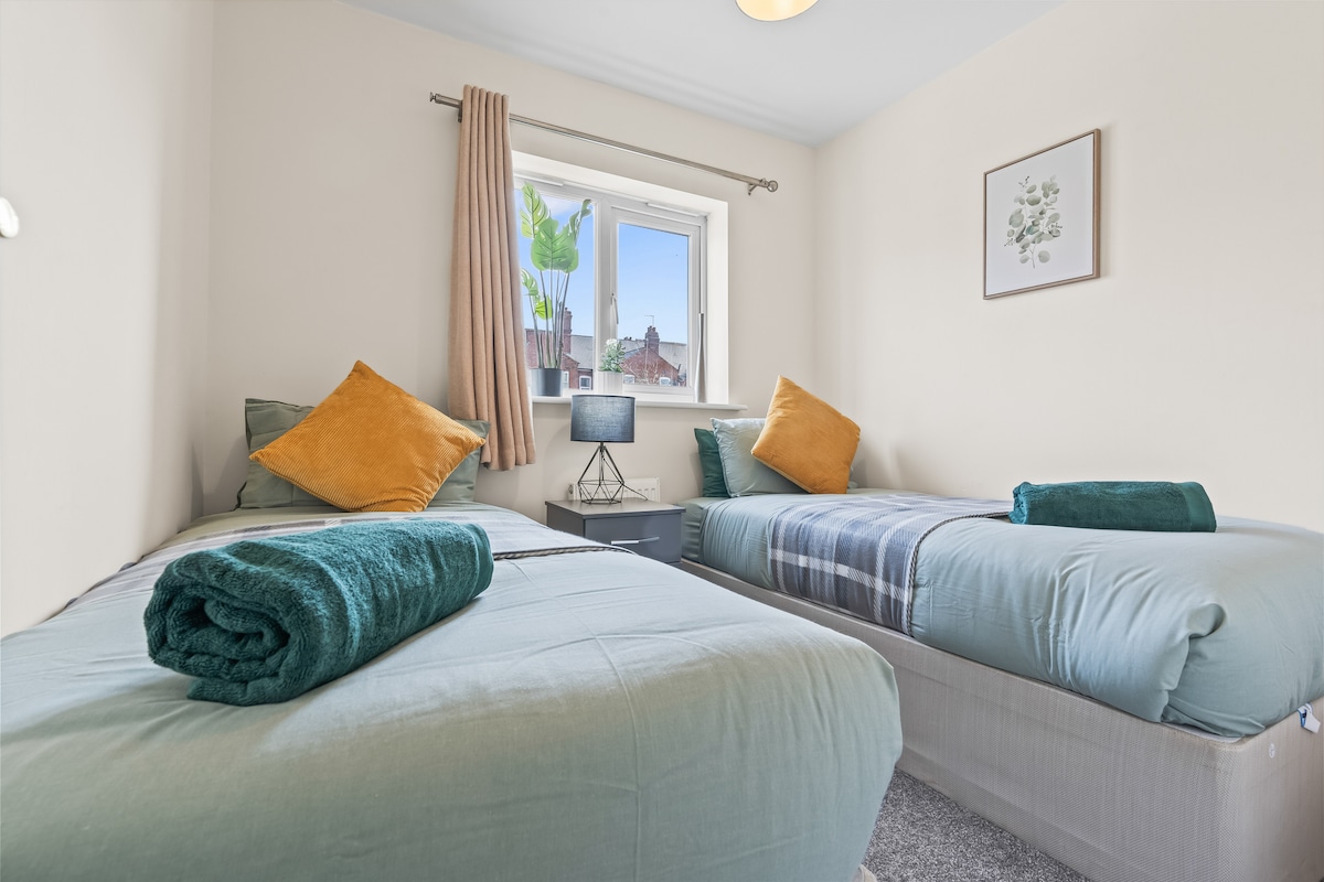 bedroom 2