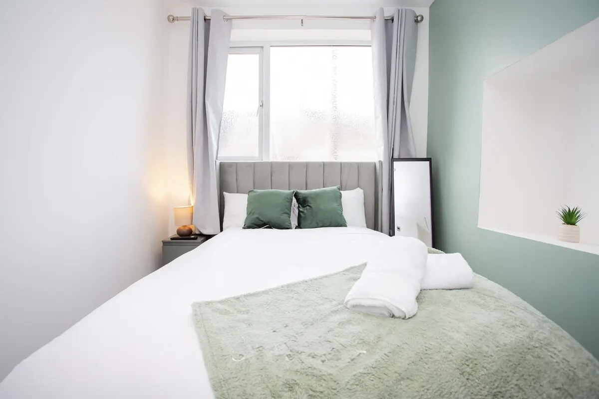 bedroom 5