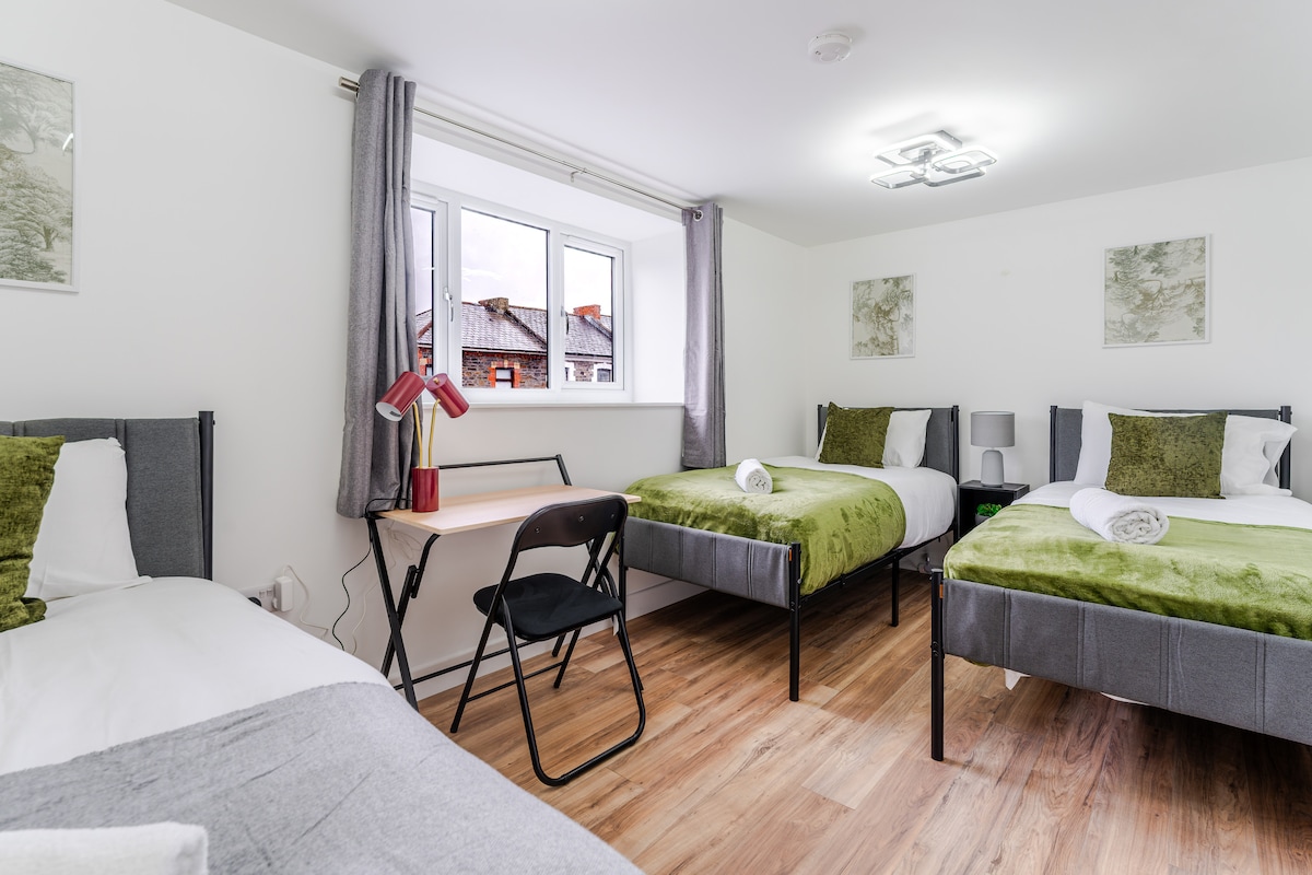 bedroom 2