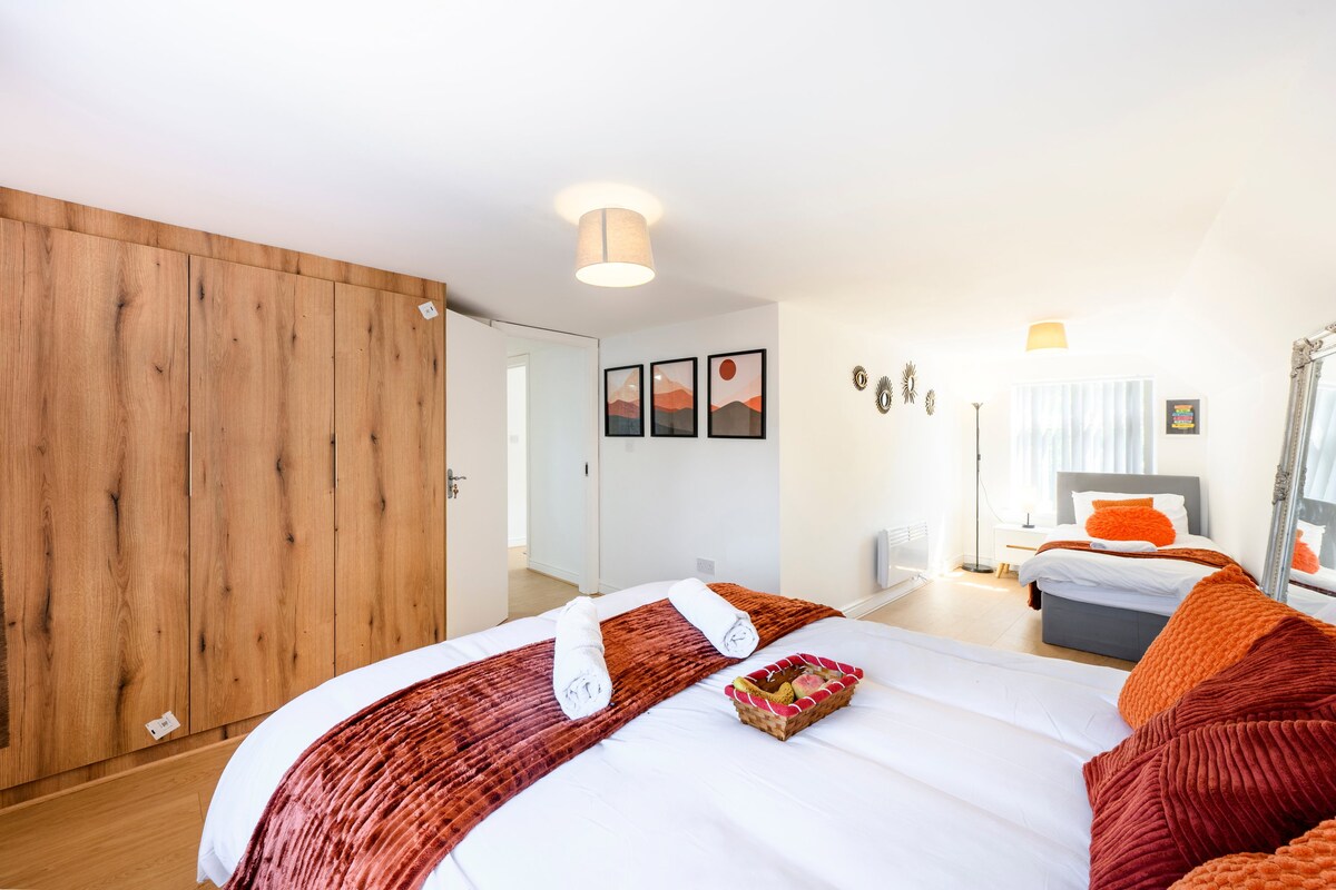 bedroom 5